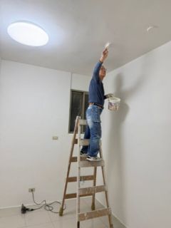 蘆洲區鄰房批土刷漆