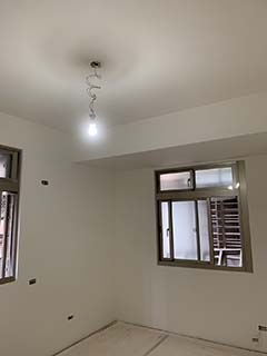 土城區門框噴漆