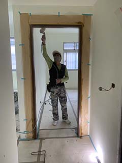 土城區門框染色噴漆、全室批土刷漆